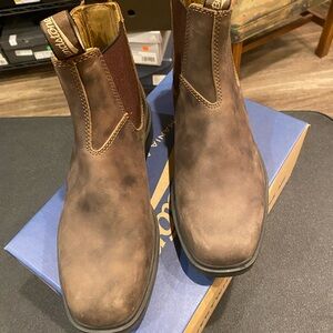Blundstone Brown Chukka Chelsea Boots